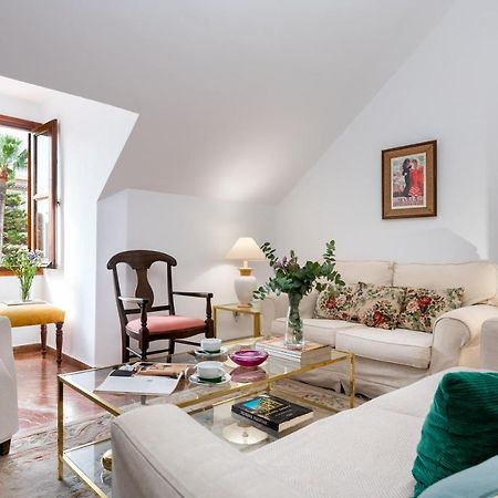 La Casa de San Fernando con vistas a los Reales Alcázares Sevilla Exterior foto